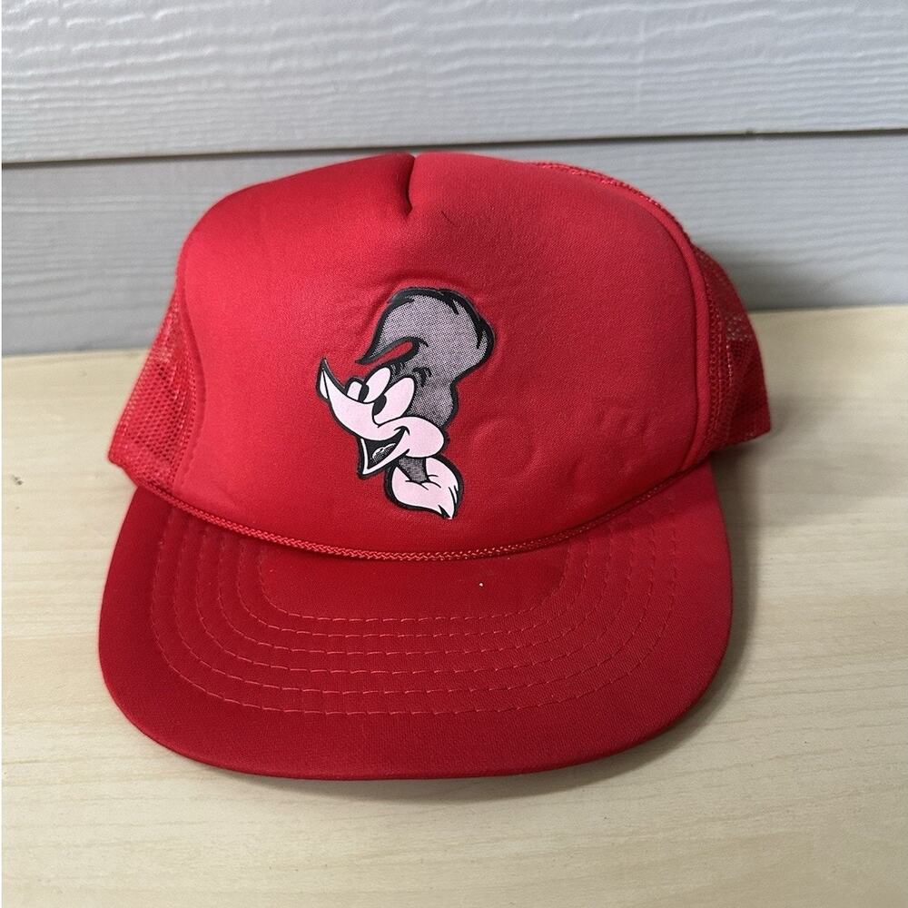 VINTAGE 1990s UNIVERSAL STUDIOS WOODY WOODPECKER RED SNAPBACK TRUCKER CAP HAT